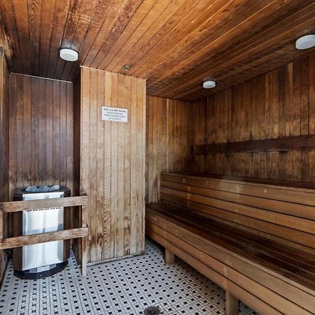 Amazing Views ! Leather Furniture ! Cozy Condo! Vancouver Buitenkant foto