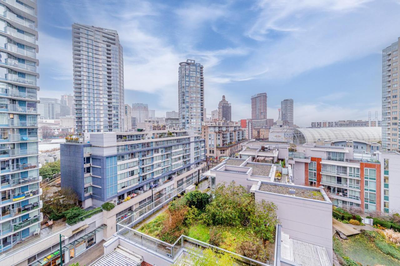 Amazing Views ! Leather Furniture ! Cozy Condo! Vancouver Buitenkant foto